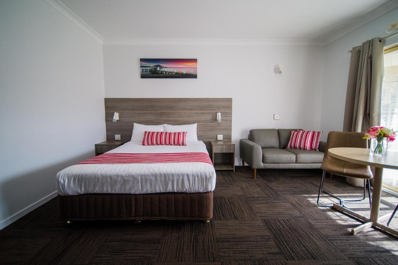 Hamilton'S Queanbeyan Motel Exteriör bild