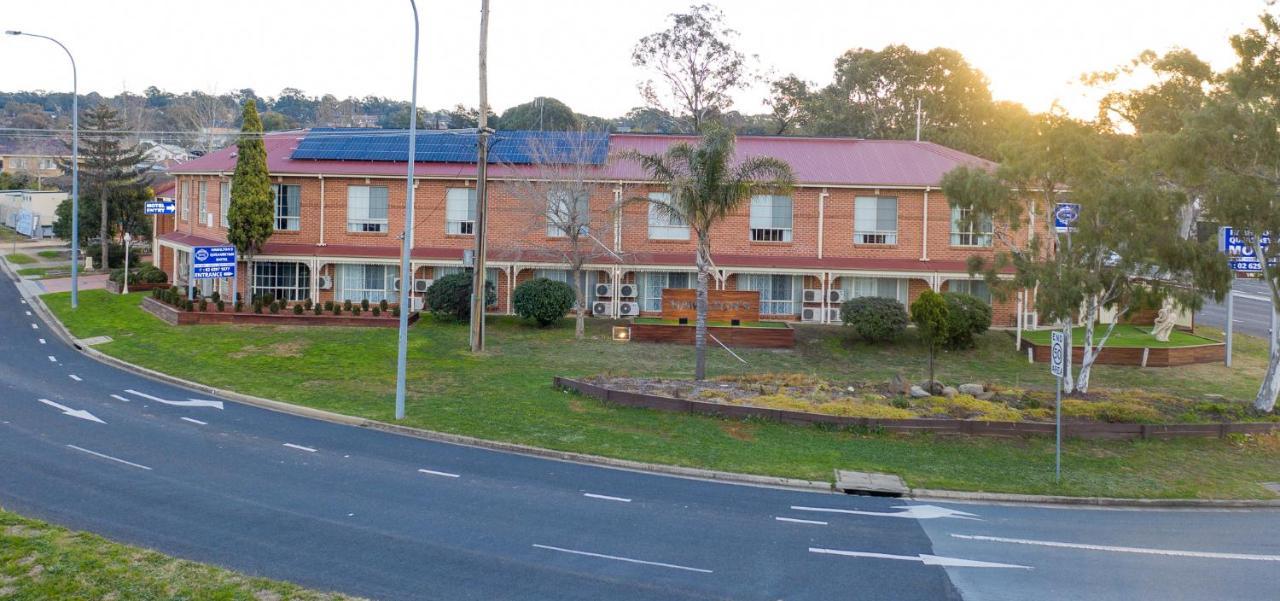 Hamilton'S Queanbeyan Motel Exteriör bild