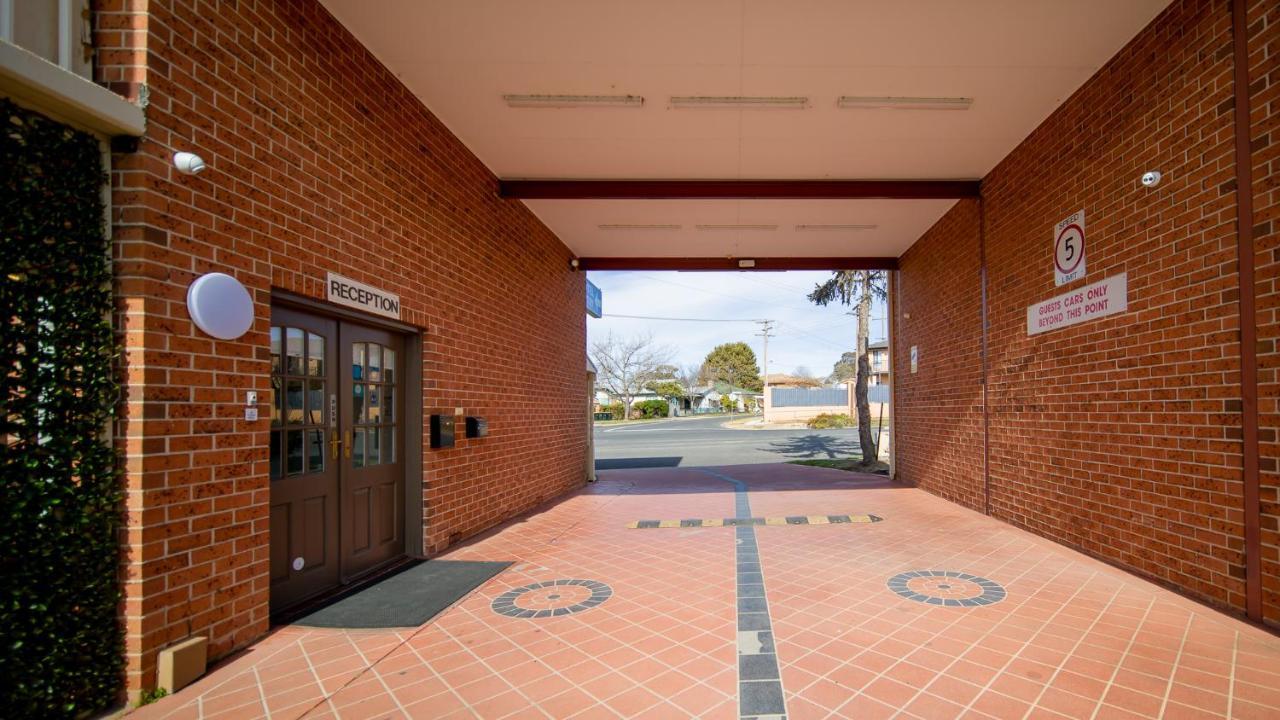 Hamilton'S Queanbeyan Motel Exteriör bild