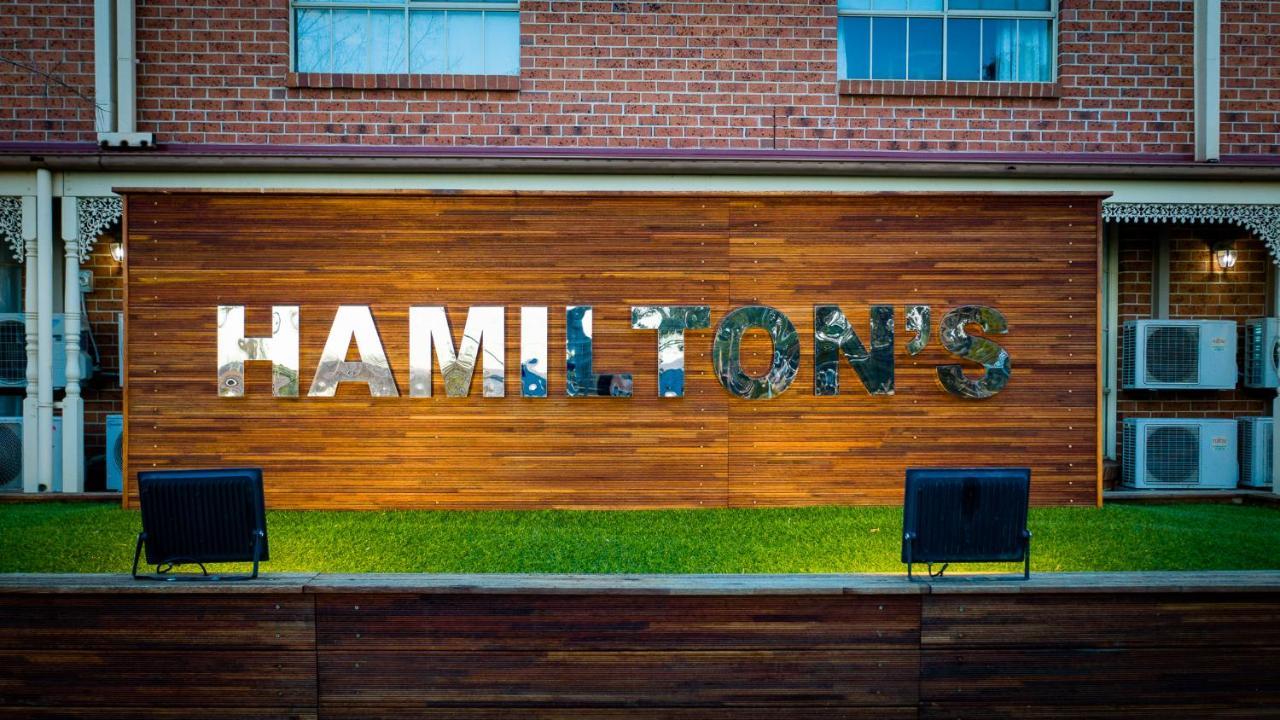 Hamilton'S Queanbeyan Motel Exteriör bild