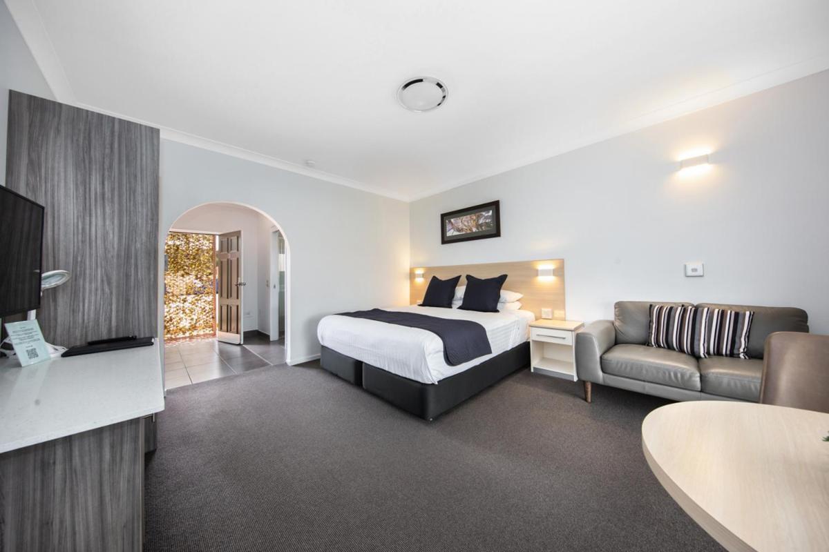 Hamilton'S Queanbeyan Motel Exteriör bild